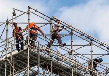 Location d’échafaudage à Uckange : MÉTALÉCHAF, votre partenaire pour des chantiers sécurisés